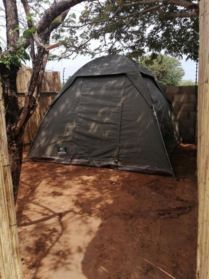 Looks Cottages Self Catering Apartments Kasane Exterior foto