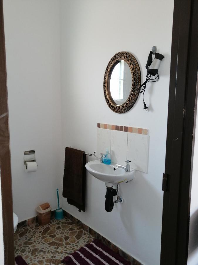 Looks Cottages Self Catering Apartments Kasane Exterior foto